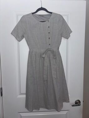 Polagram Gray Striped Midi Dress